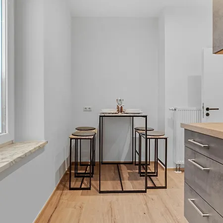 Frisch Renovierte - Zentral/ruhig/modern Apartment Augsburg