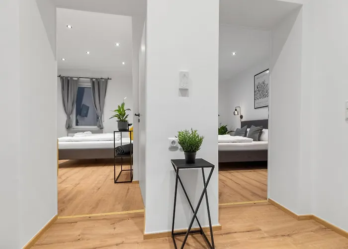 Frisch Renovierte - Zentral/ruhig/modern